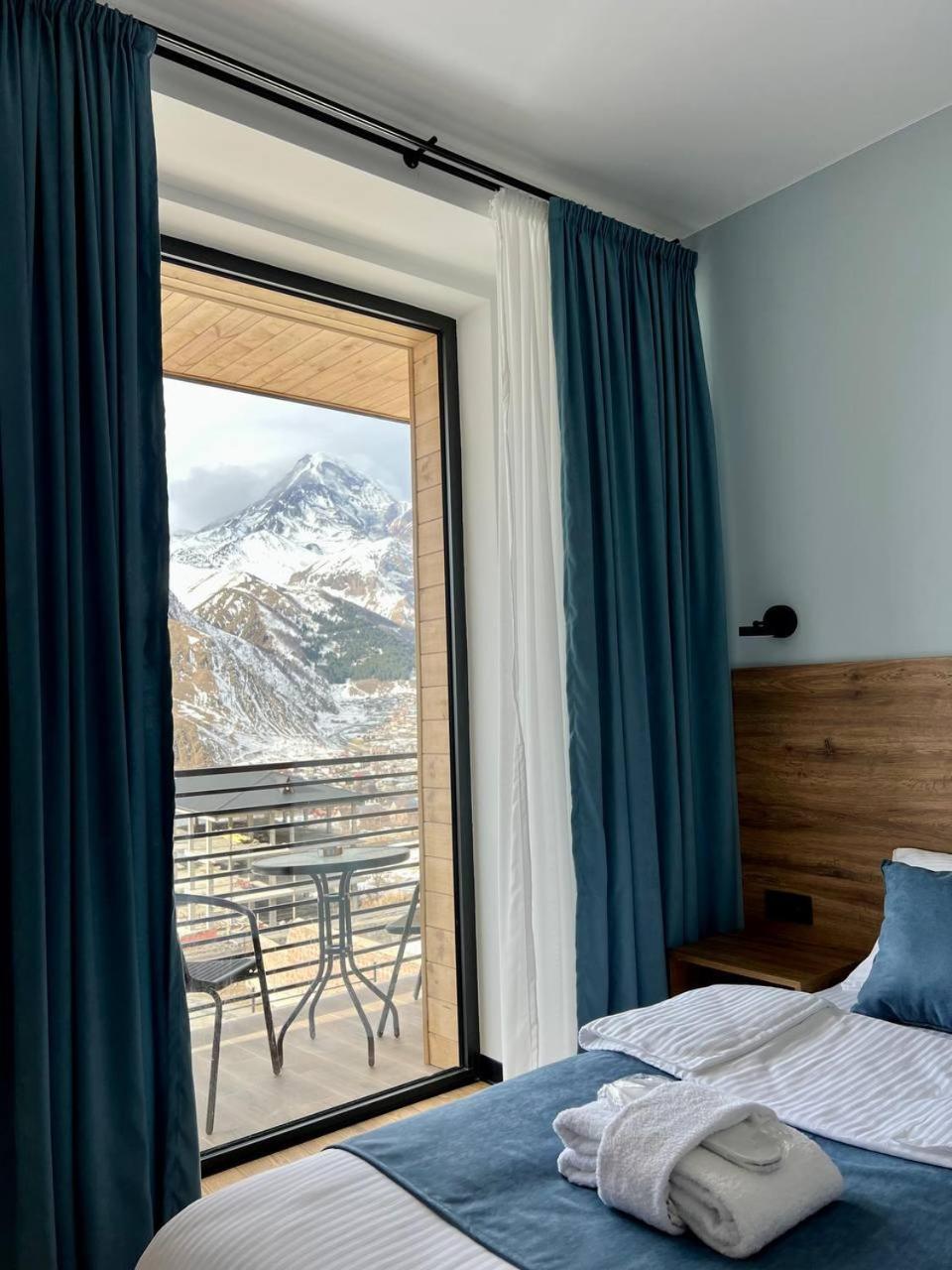 Kazbegi Hotel Grand View エクステリア 写真