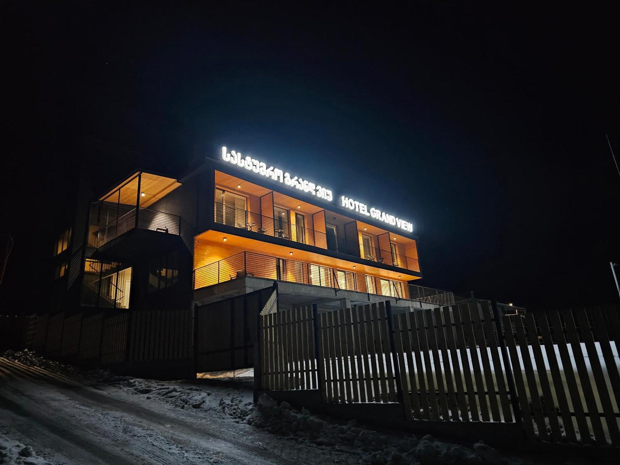 Kazbegi Hotel Grand View エクステリア 写真