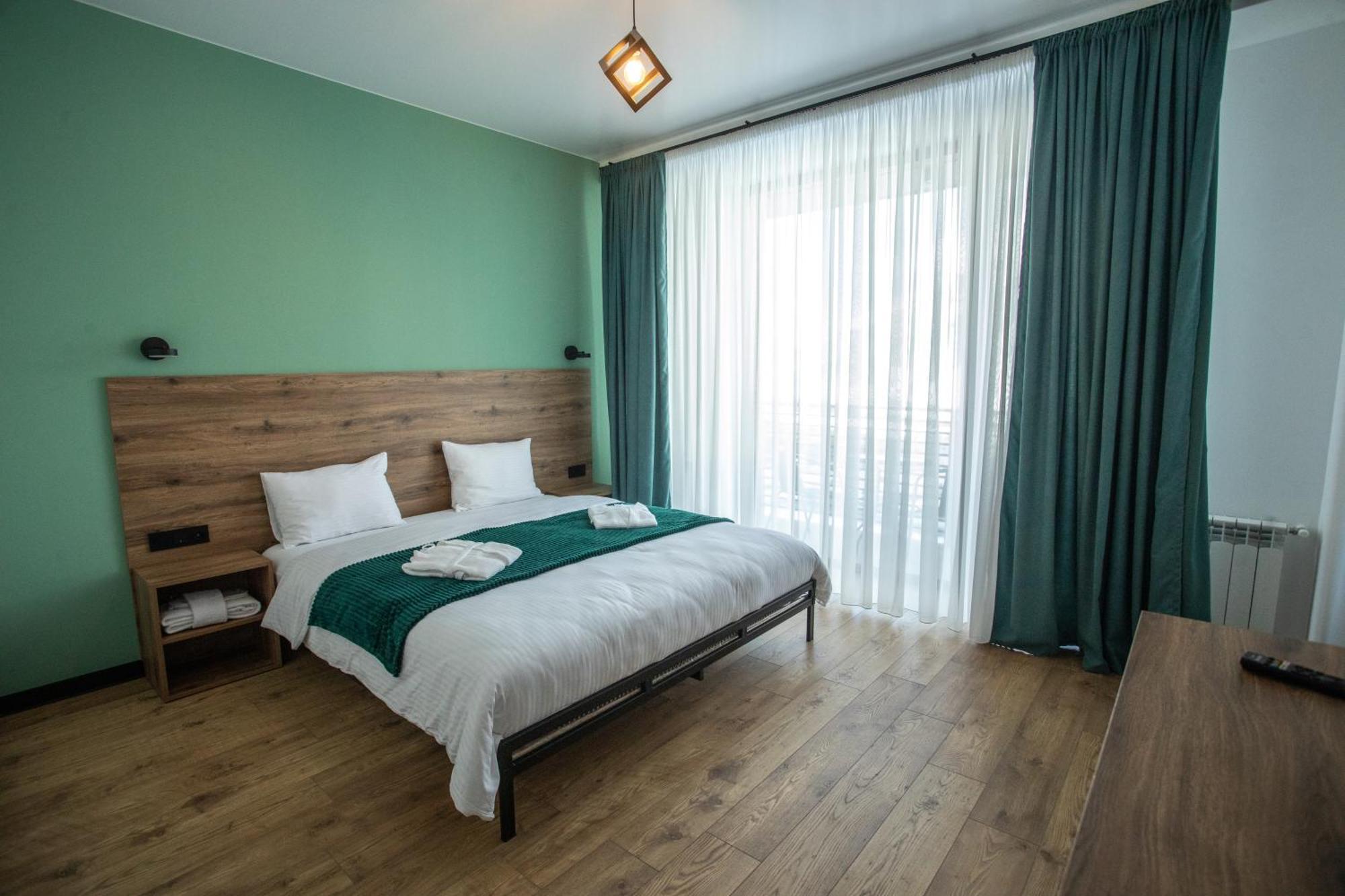 Kazbegi Hotel Grand View エクステリア 写真