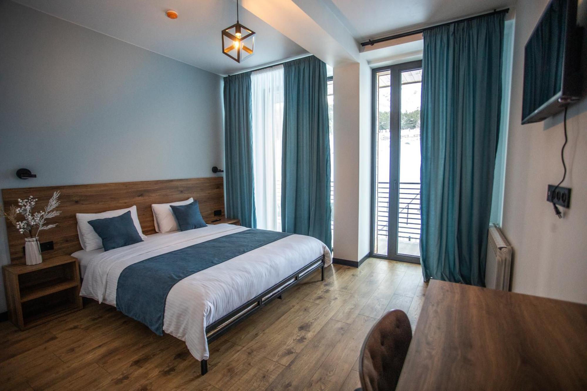 Kazbegi Hotel Grand View エクステリア 写真
