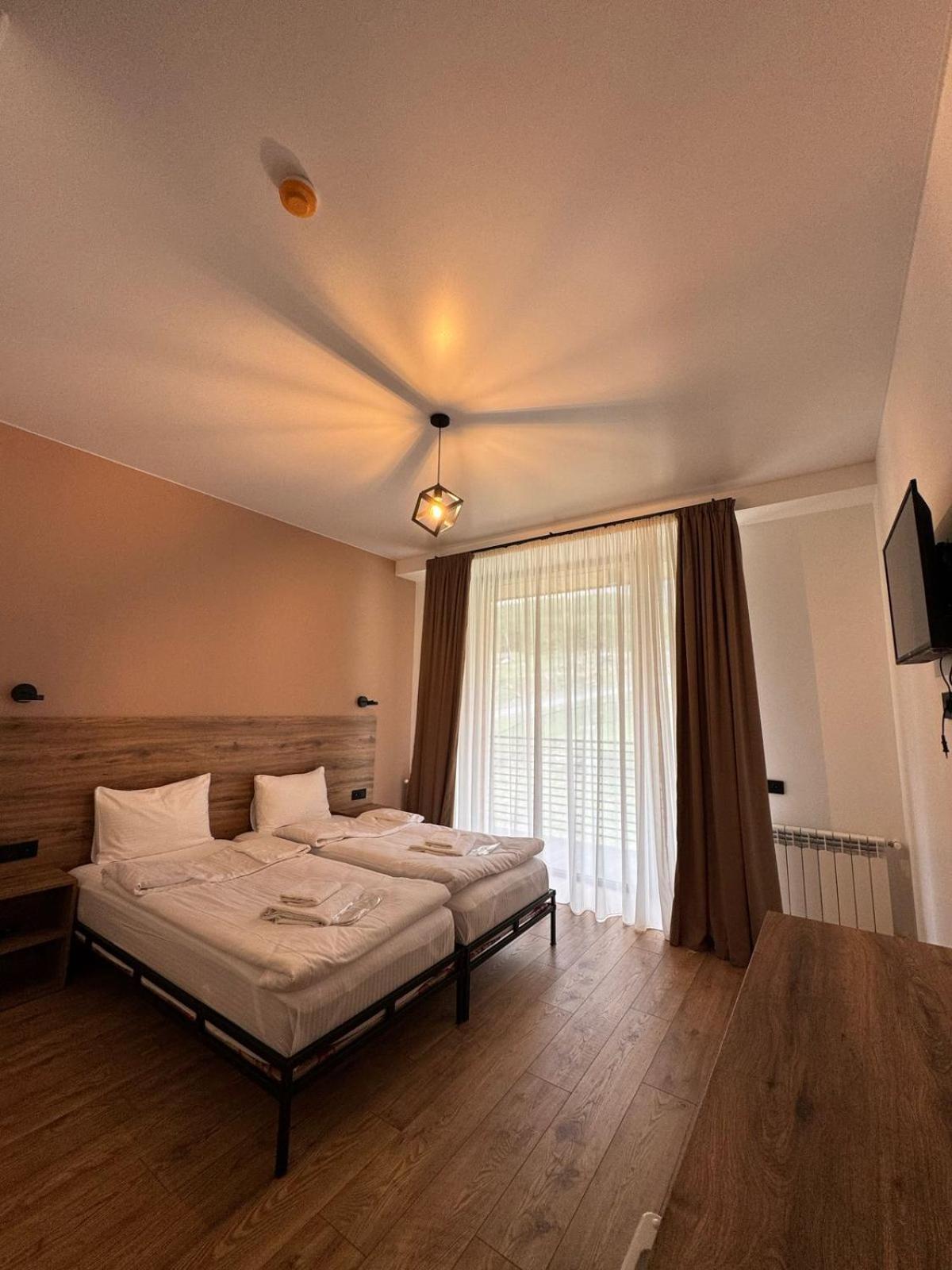 Kazbegi Hotel Grand View エクステリア 写真