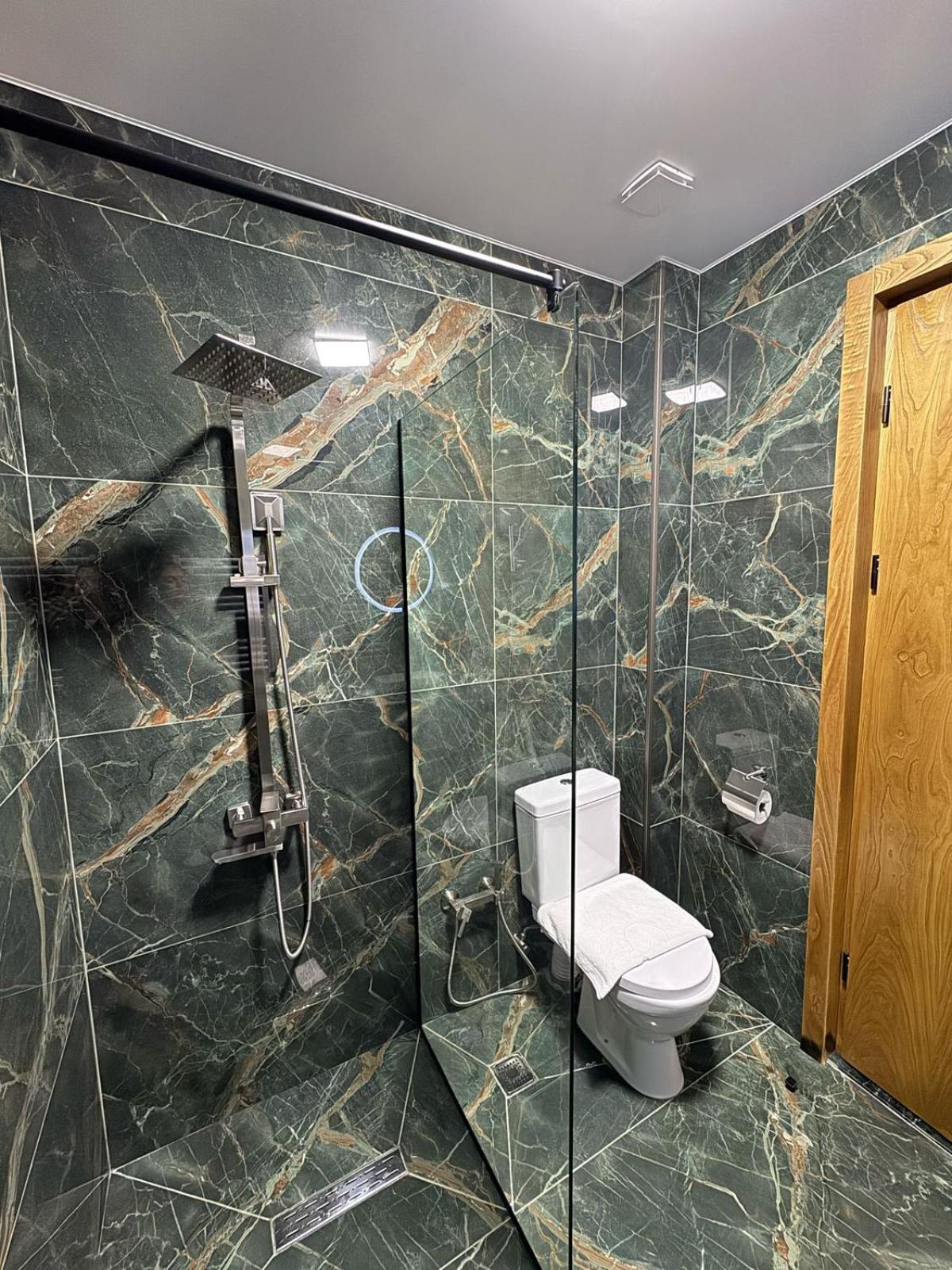Kazbegi Hotel Grand View 部屋 写真