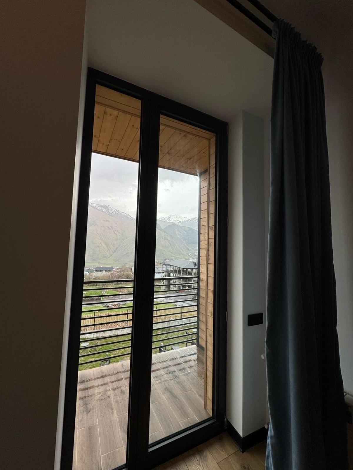 Kazbegi Hotel Grand View エクステリア 写真